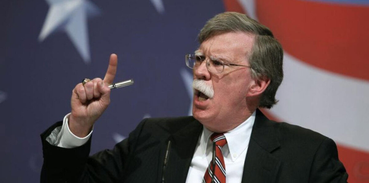 جون بولتون: إغلاق مضيق هرمز سيكون أكبر خطأ ترتكبه إيران