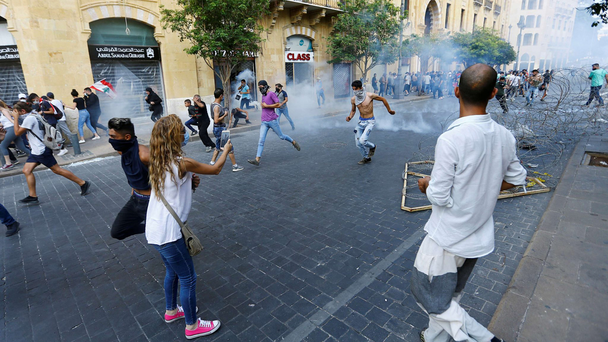 فنانو لبنان ينتفضون ضد الحكومة