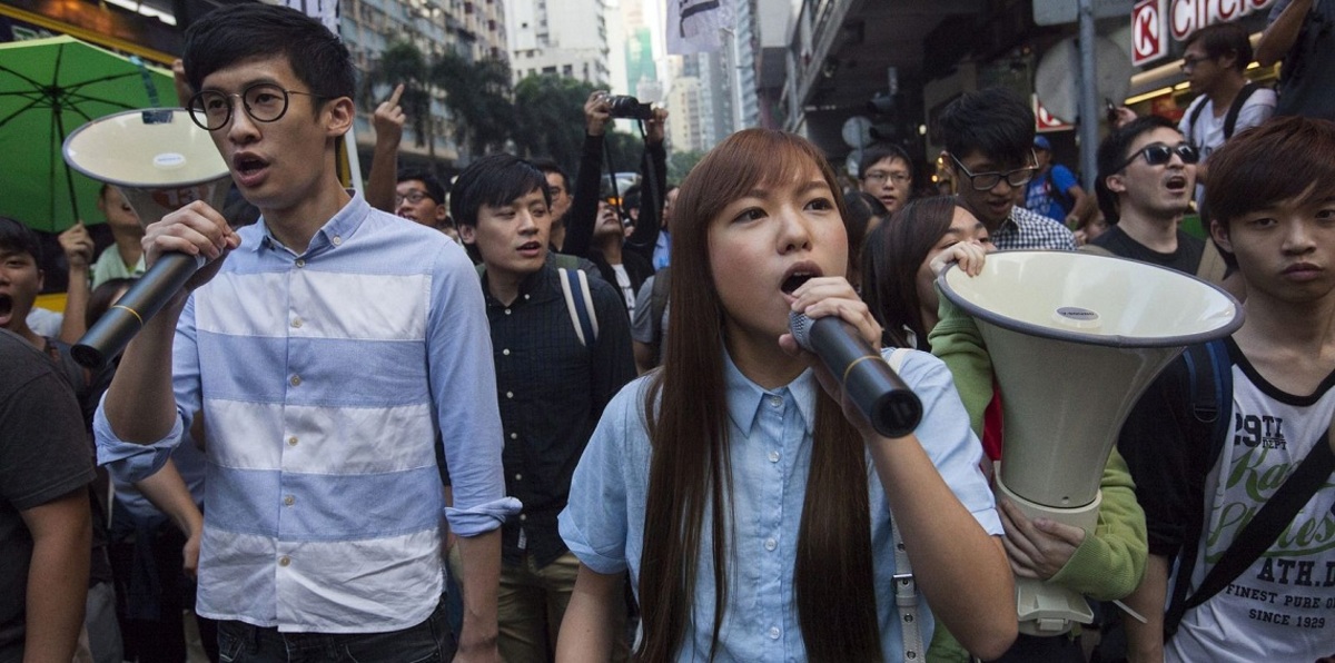 الآلاف يتظاهرون في شوارع هونغ كونغ ضد سياسات الصين