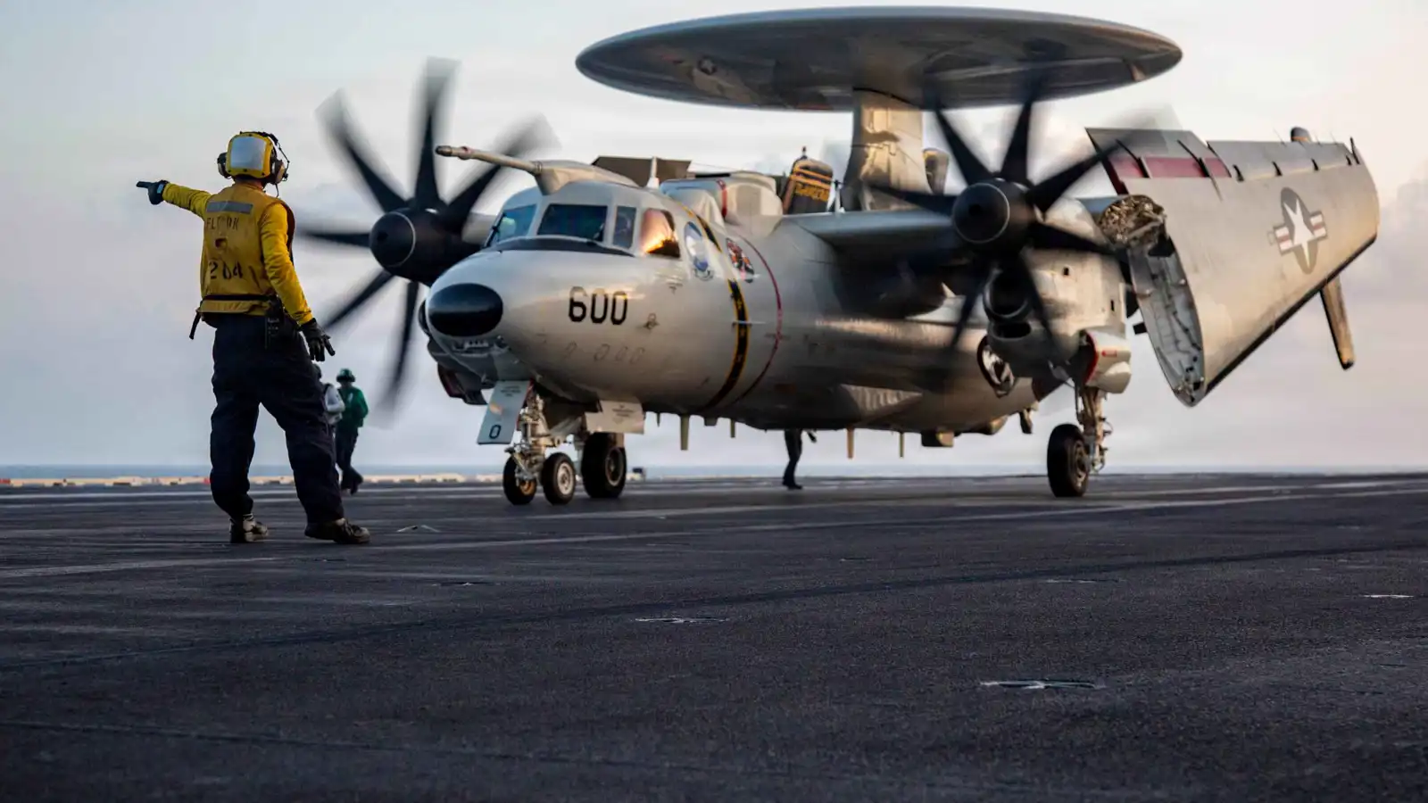 "سنتكوم": 348 إصابة بين الجنود الأمريكيين منذ بدء الحرب