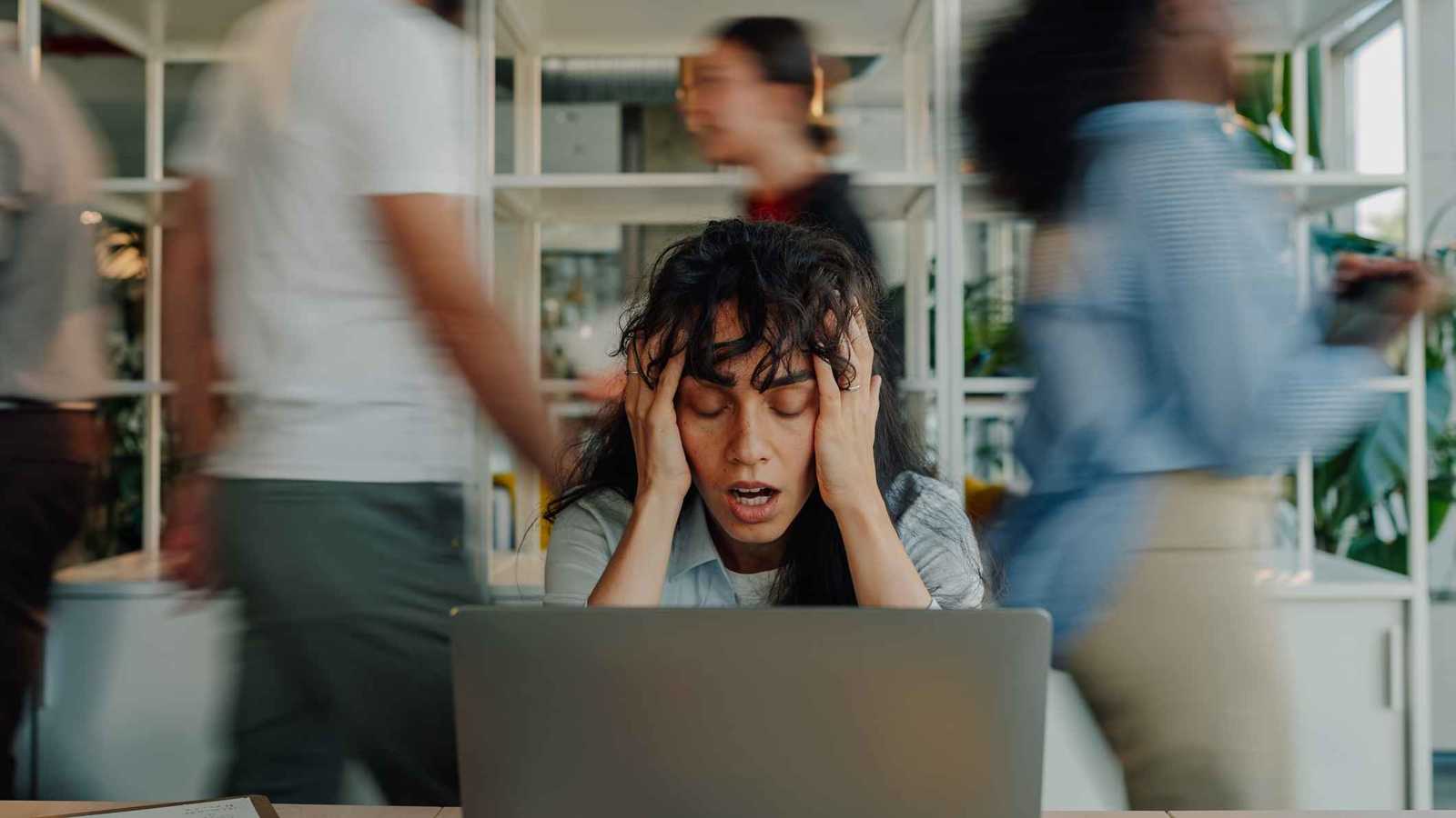 كيف تحمي نفسك من الإرهاق الوظيفي عند بدء عمل جديد؟