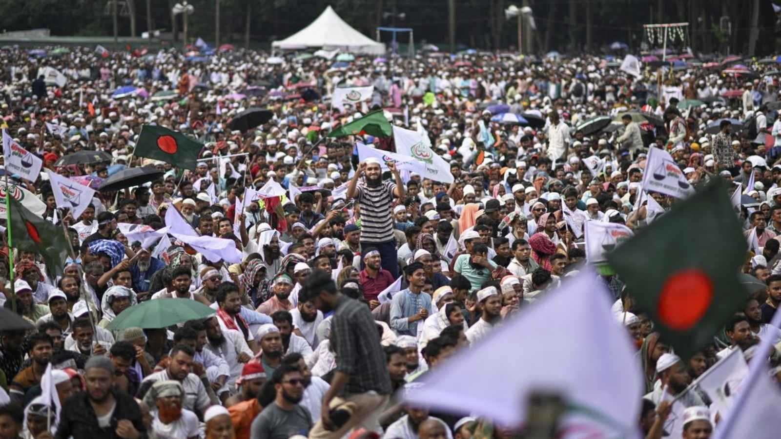 مسؤولون من "طالبان أفغانستان" يزورون بنغلادش قبل الانتخابات التشريعية