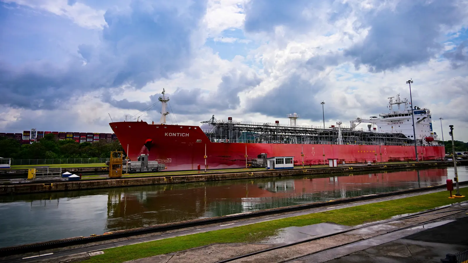 "حرب الموانئ".. كيف أصبحت قناة بنما نقطة مواجهة بين أمريكا والصين؟