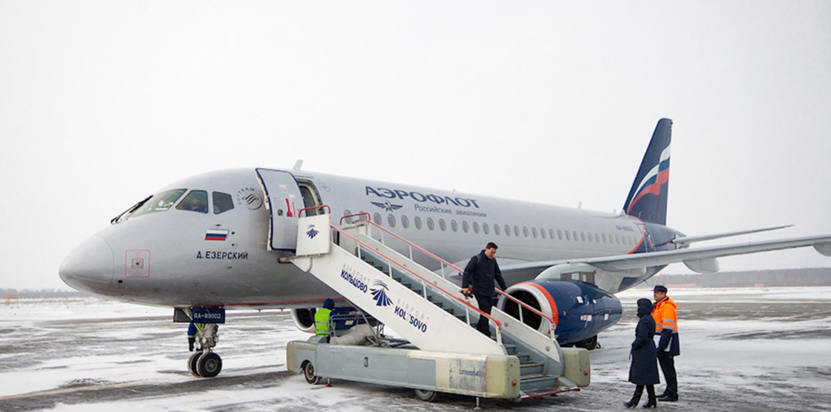 إيران توقّع عقد شراء 12 طائرة ركاب من روسيا