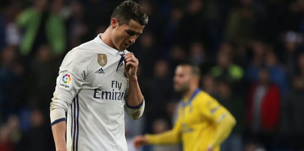 ريال مدريد ينجو من خسارة محققة ويفقد صدارة "الليغا"