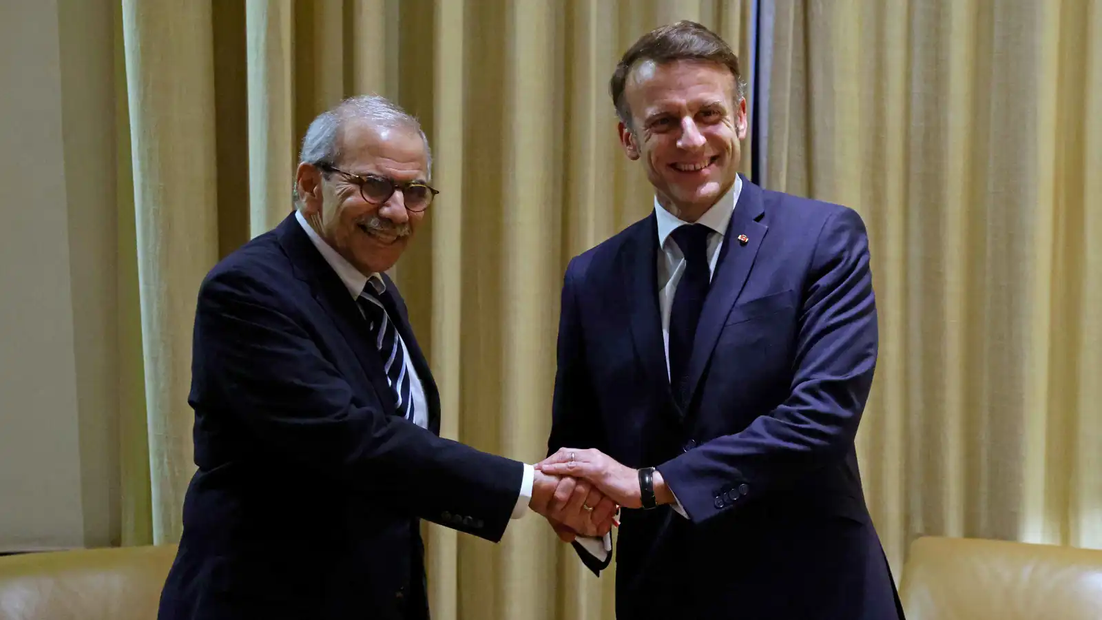 يتصدرها سلاح حزب الله.. سلام يحمل ملفات "ثقيلة" إلى فرنسا