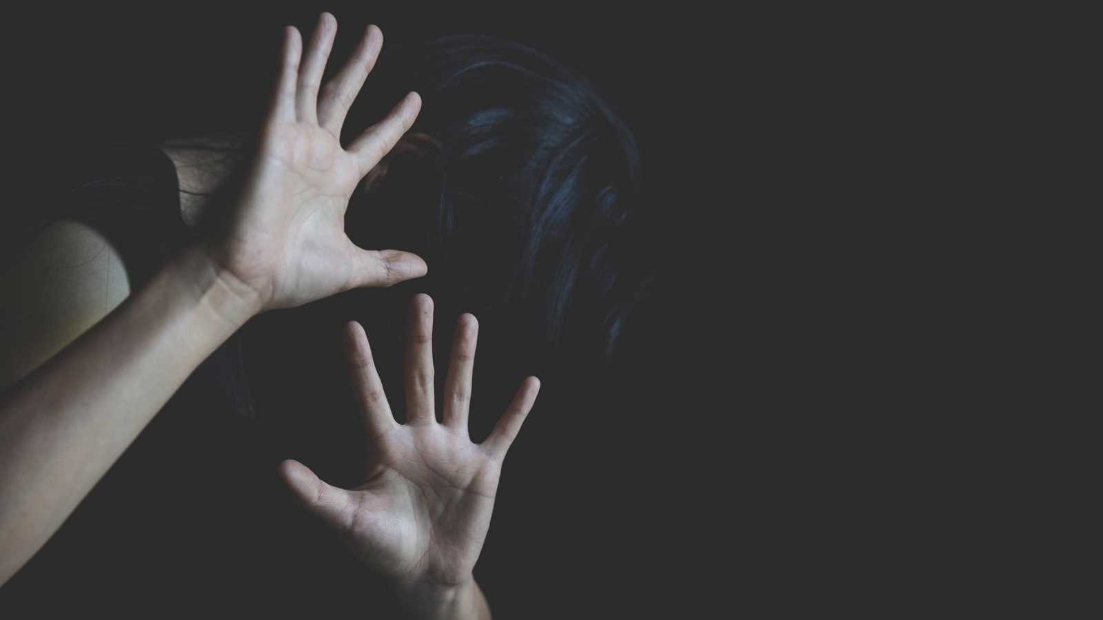 مناشدات للقبض على شاب يخطف ويبتز الفتيات في سوريا