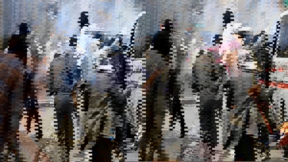 مقتل 3 أطفال بهجوم صاروخي حوثي على مدرسة في تعز