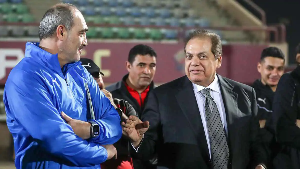 رغم انتمائه للأهلي.. محمد أبو العينين يفاجئ جمهور الزمالك (فيديو)