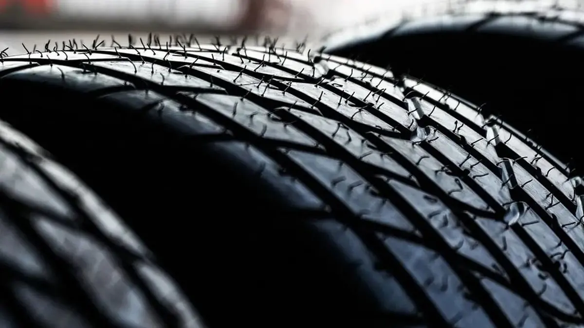 "أودي" تطور مرشحات لجمع جزيئات الإطارات المتآكلة