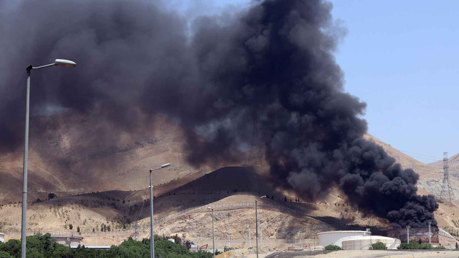 سلسلة غارات إسرائيلية على أهداف عسكرية غرب إيران