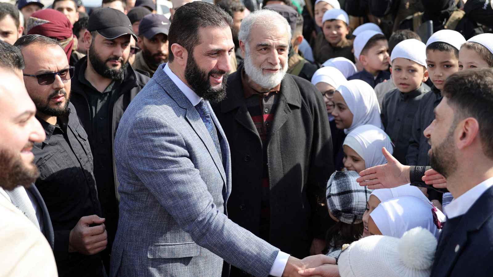 حذر وشكوك.. كيف ستحسم واشنطن موقفها تجاه "سوريا الجديدة"؟