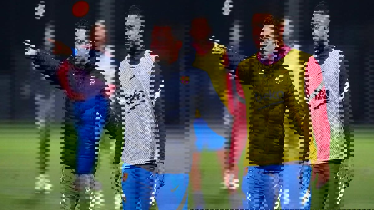 موندو ديبورتيفو: إصابة ممفيس ديباي تثير القلق في نادي برشلونة