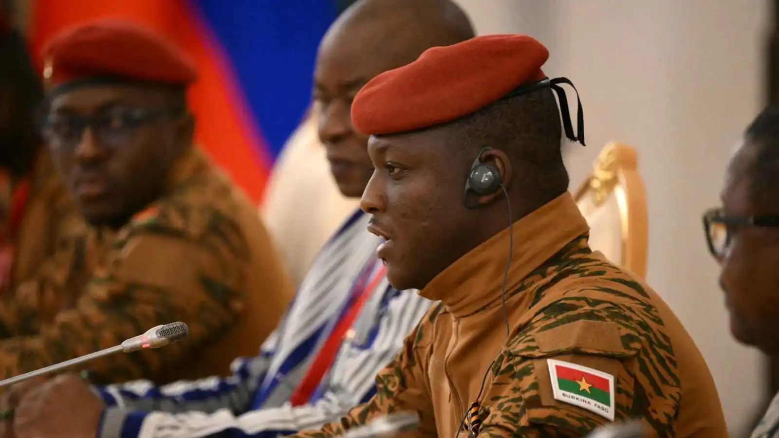 بوركينا فاسو "تقتلع" جذور التعددية الحزبية.. قرار "تاريخي" يُثير غضب المعارضة