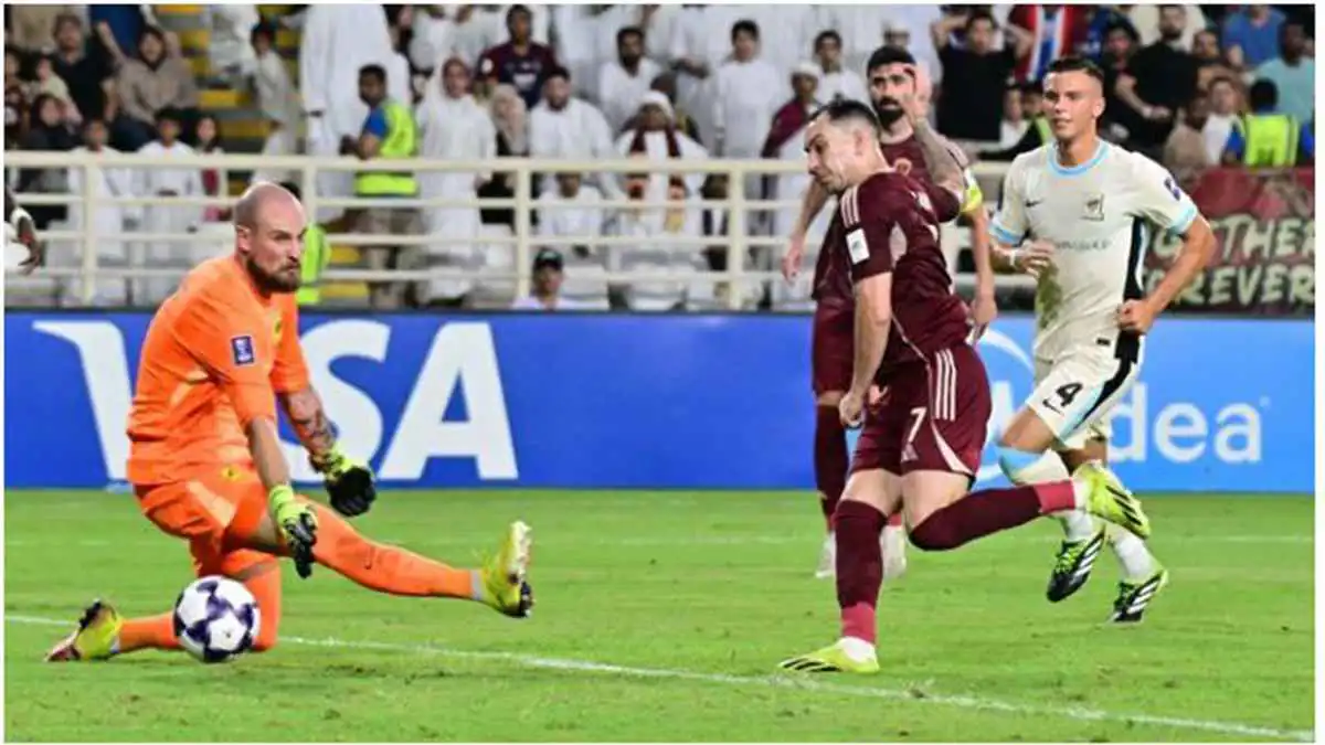 مجهد وحزين.. صورة رايكوفيتش بعد خسارة الاتحاد أمام الوحدة تكتسح الإنترنت