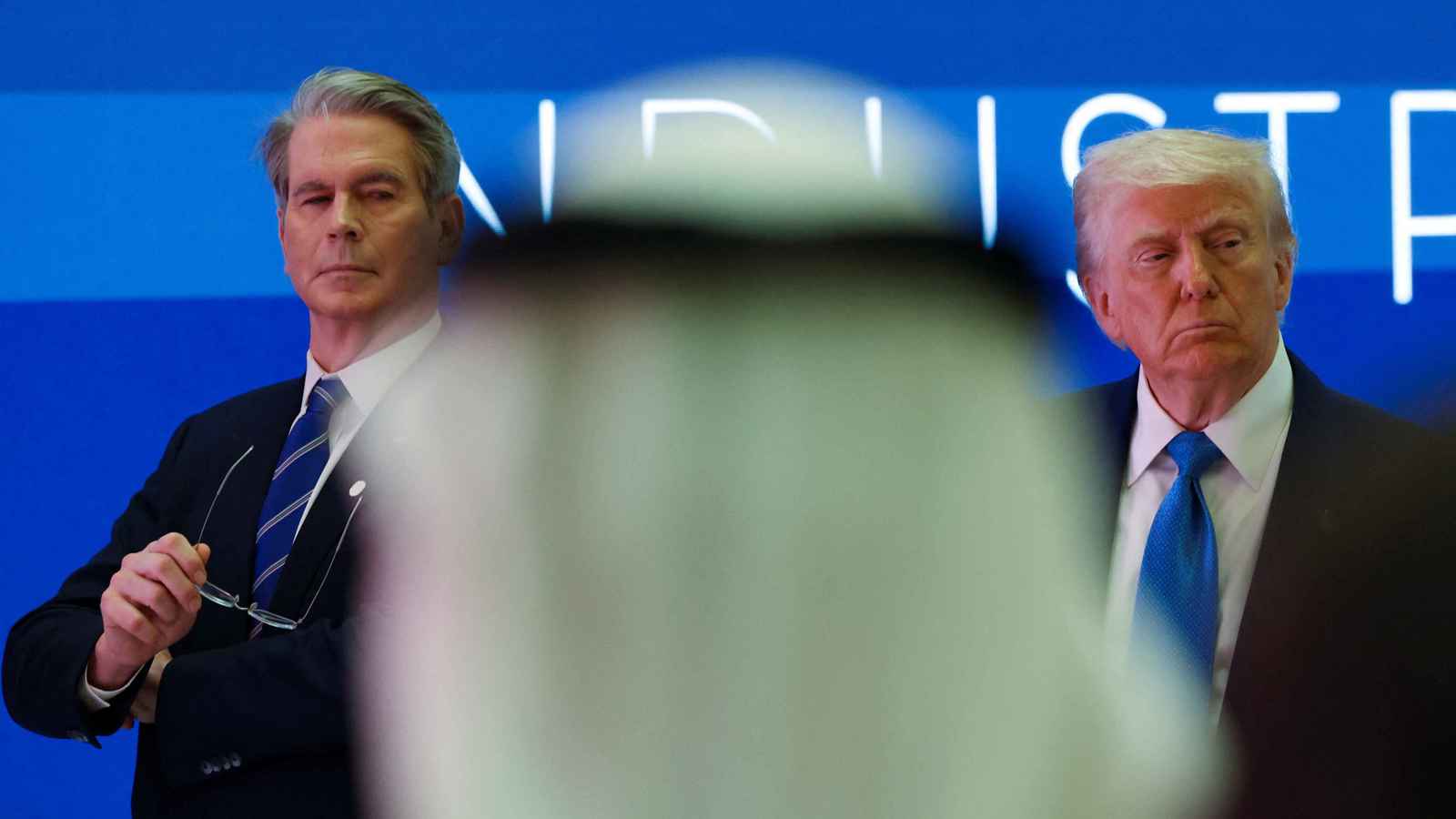 الخزانة الأمريكية تحذر من لا يتفاوض مع واشنطن بـ"حسن نية"