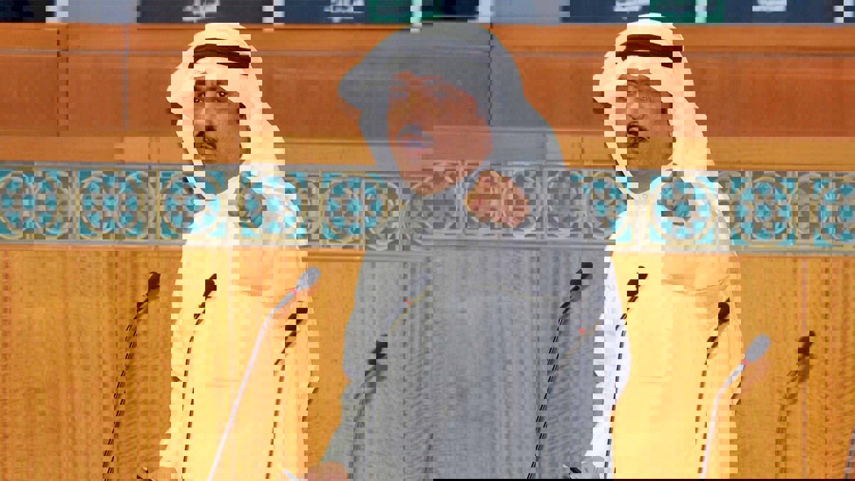 الكويتيون يترقبون عودة المعارض مسلم البراك