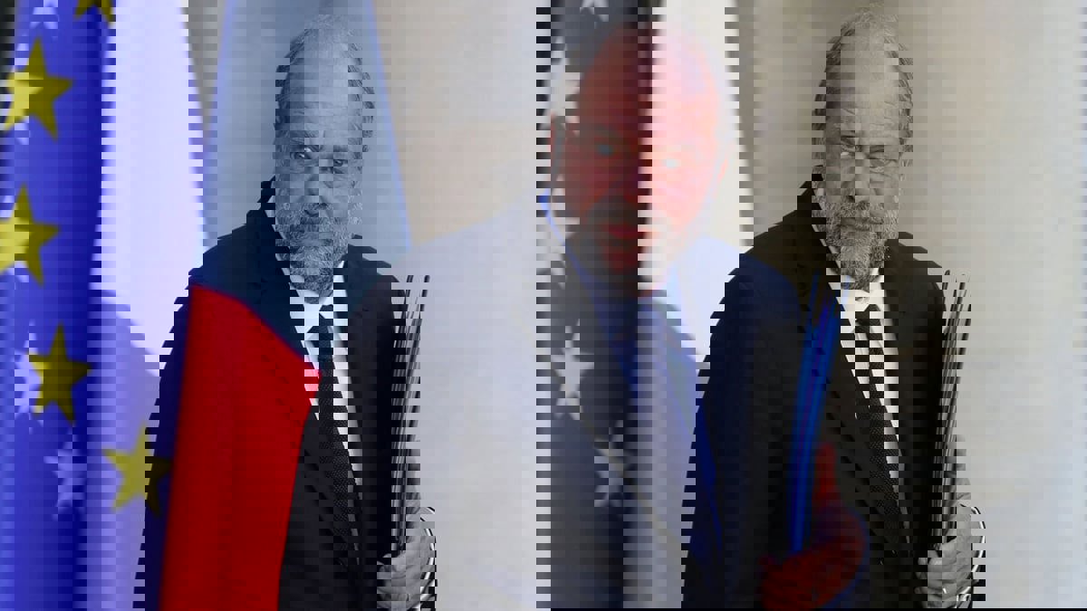 التحقيق مع وزير العدل الفرنسي في اتهامات تضارب مصالح