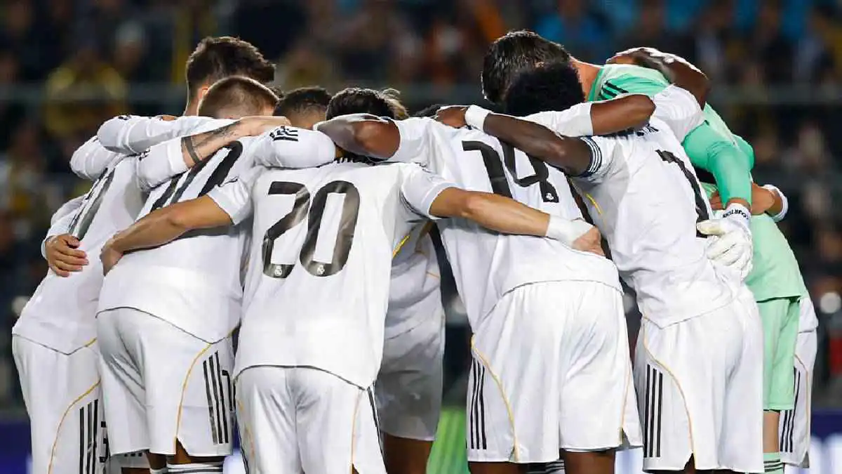 ريال مدريد وليفربول ومانشستر يونايتد.. مواعيد مباريات اليوم والقنوات الناقلة