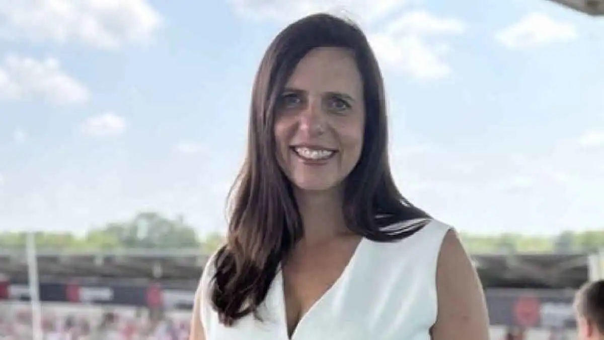 فضيحة.. استقالة مديرة فريق إنجليزي بعد مطالبتها بـ "رشوة جنسية"