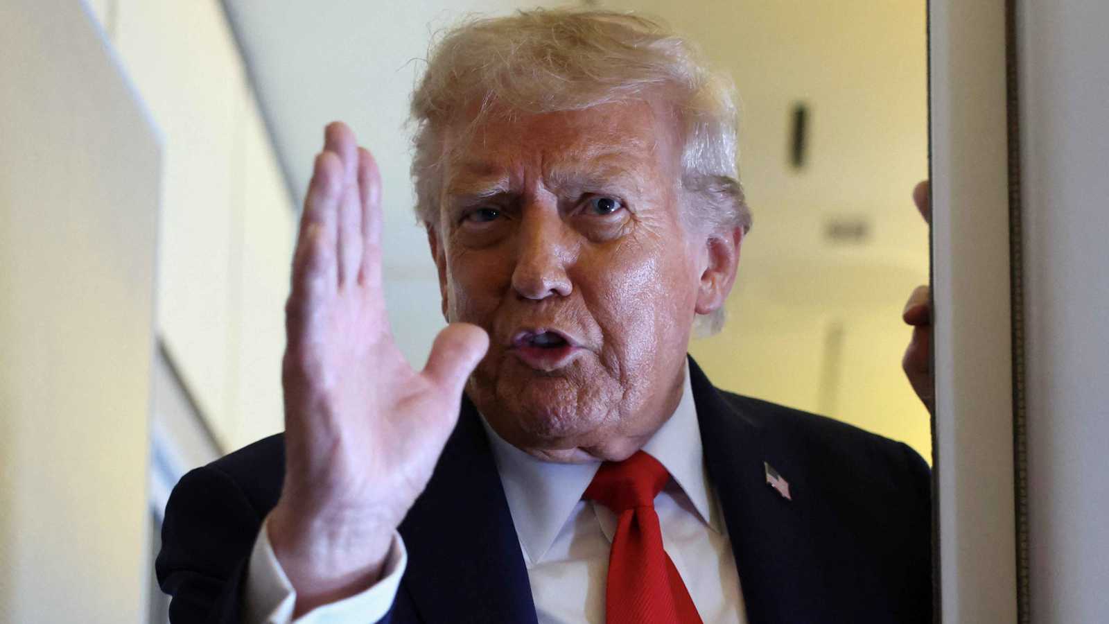 رغم التفاوض مع حماس.. ترامب يكشف السر وراء استمرار حرب غزة (فيديو)