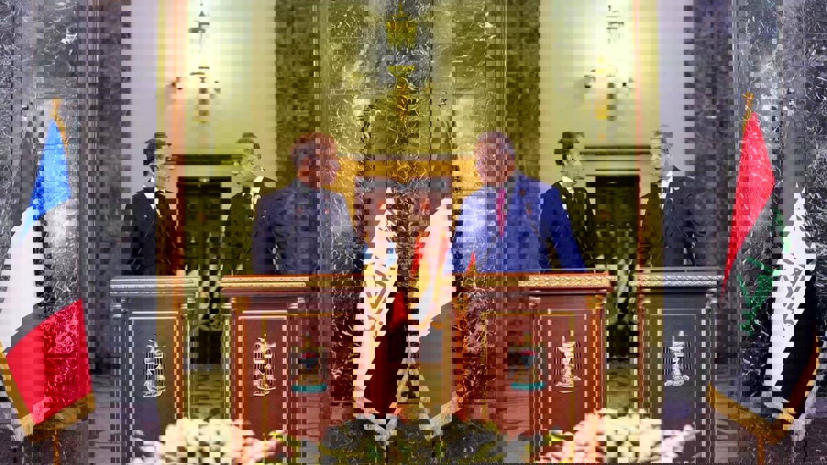 ماكرون: داعش ما يزال تهديدا قائما ولا يجب التراخي في مواجهة المتشددين