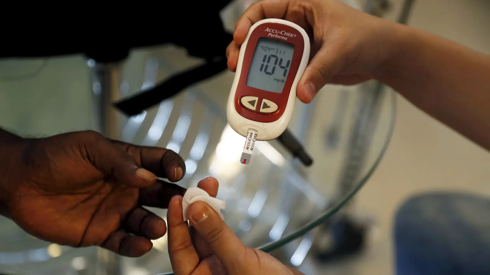 لماذا يعاني مرضى السكري من آلام في الكتف؟