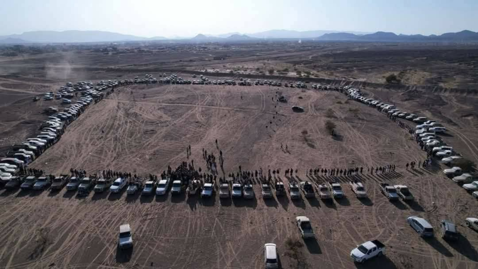 صواريخ ومسيرات.. اشتباكات بين قبائل وقوات موالية لـ  "الإصلاح الإخواني" بمأرب