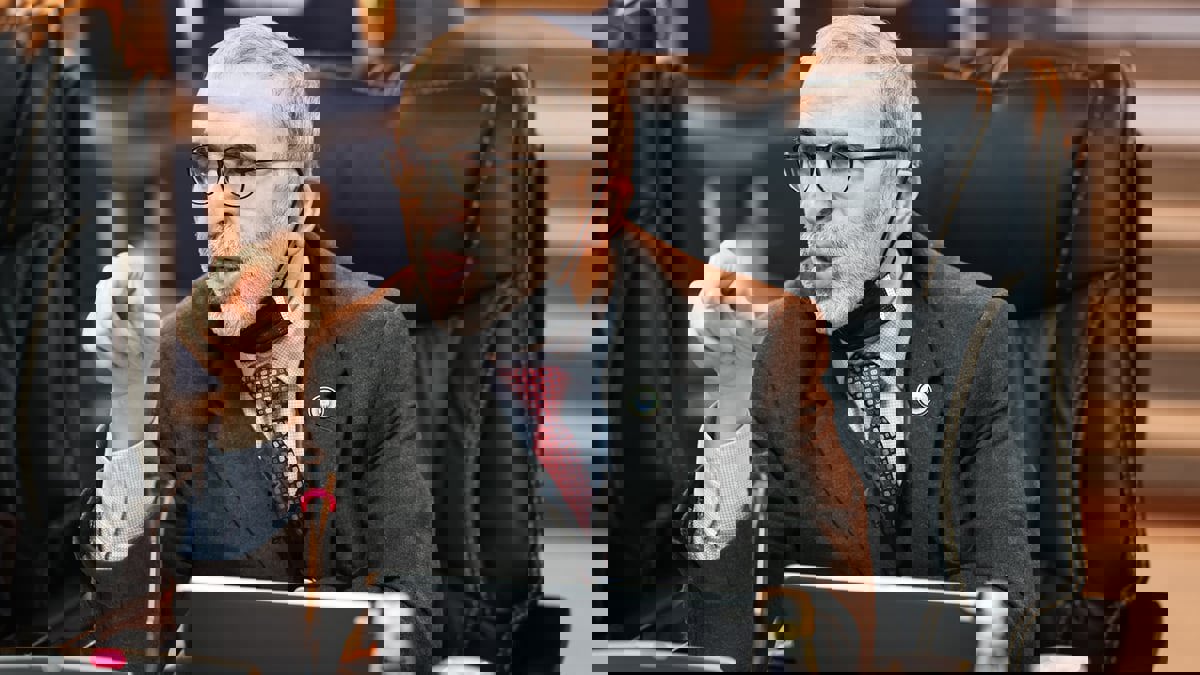 بعد إقالته من رئاسة "النفط الليبية".. مصطفى صنع الله يهاجم الوزير محمد عون (فيديو)