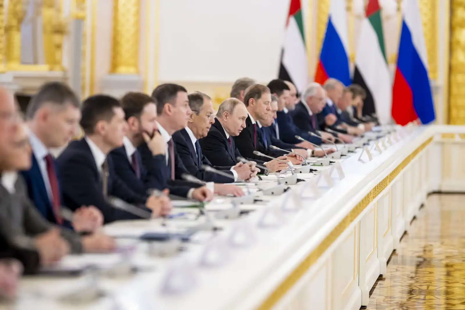 رئيسا الإمارات وروسيا يبحثان تعزيز التعاون في إطار الشراكة الاستراتيجية