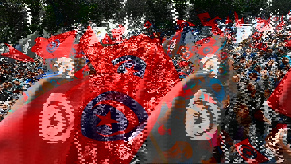 قبل أشهر من الانتخابات.. "حرب" جبهات وصراع زعامات في تونس‎