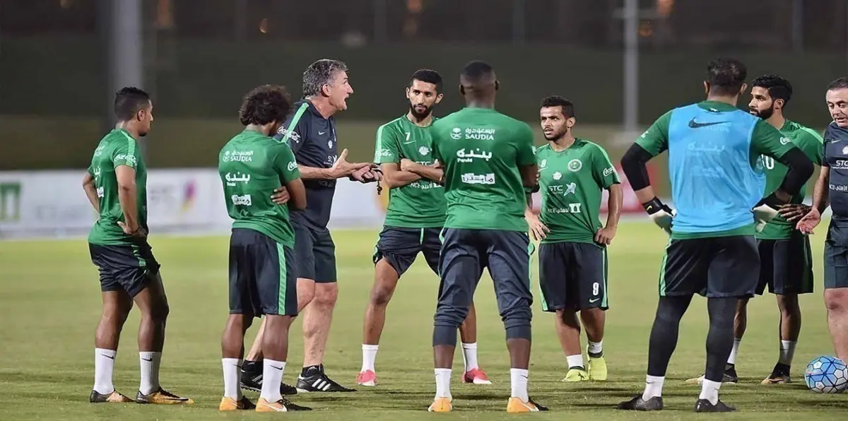 إدغاردو باوزا يُعلن قائمة المنتخب السعودي المشاركة في معسكر البرتغال
