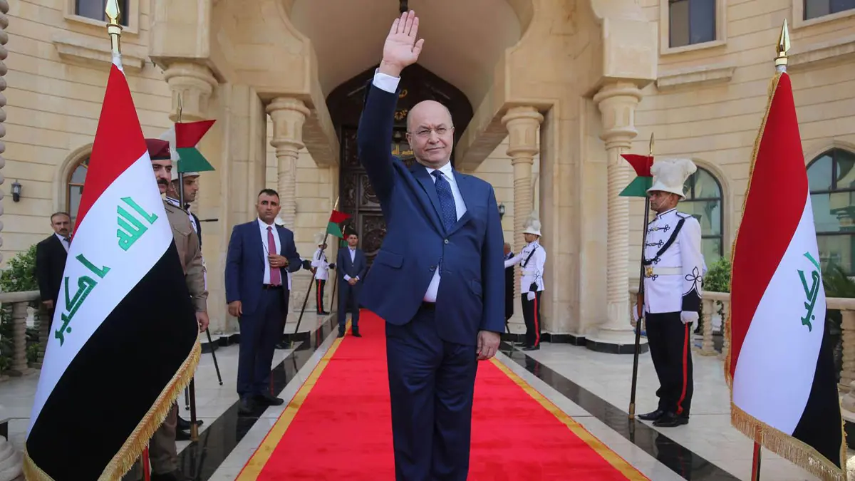 البرلمان العراقي يطالب برهم صالح بتكليف بديل لرئيس الوزراء المستقيل