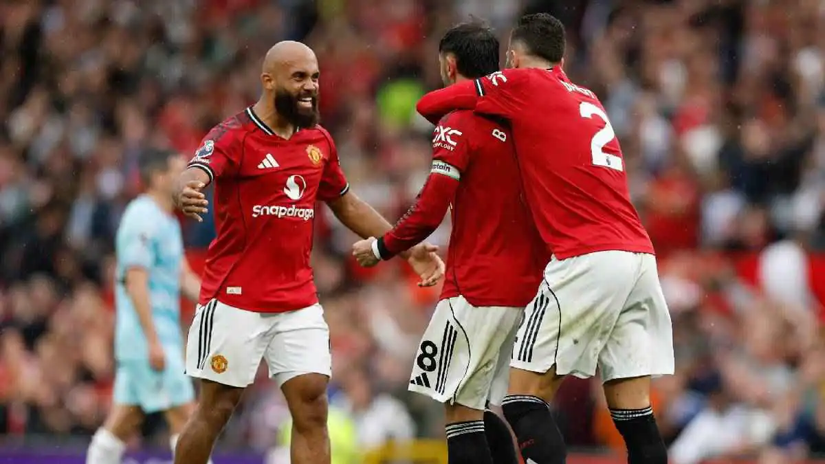 قدم مباراة كبيرة.. أكثر لاعب أبهر جمهور مانشستر يونايتد أمام بيرنلي