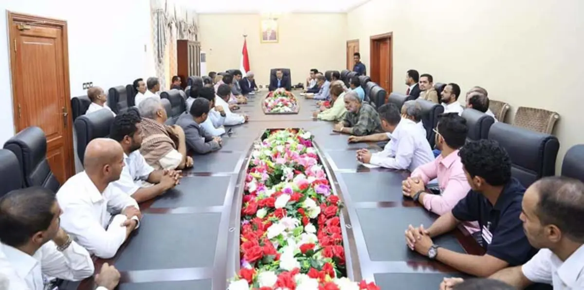 بن دغر في لقاء بقيادات الحراك الجنوبي: باقون في عدن حتى تحرير صنعاء