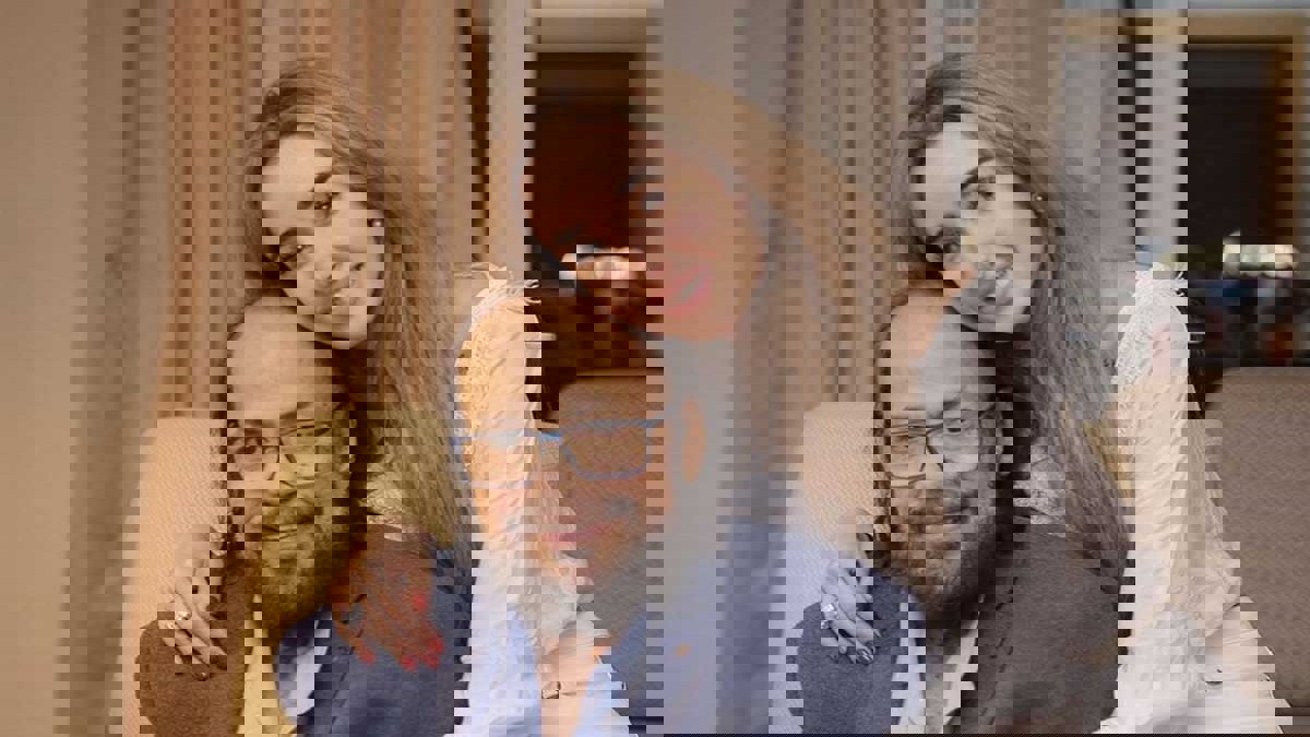 كيف علقت هنا الزاهد على وفاة طلعت زكريا طليق والدتها؟