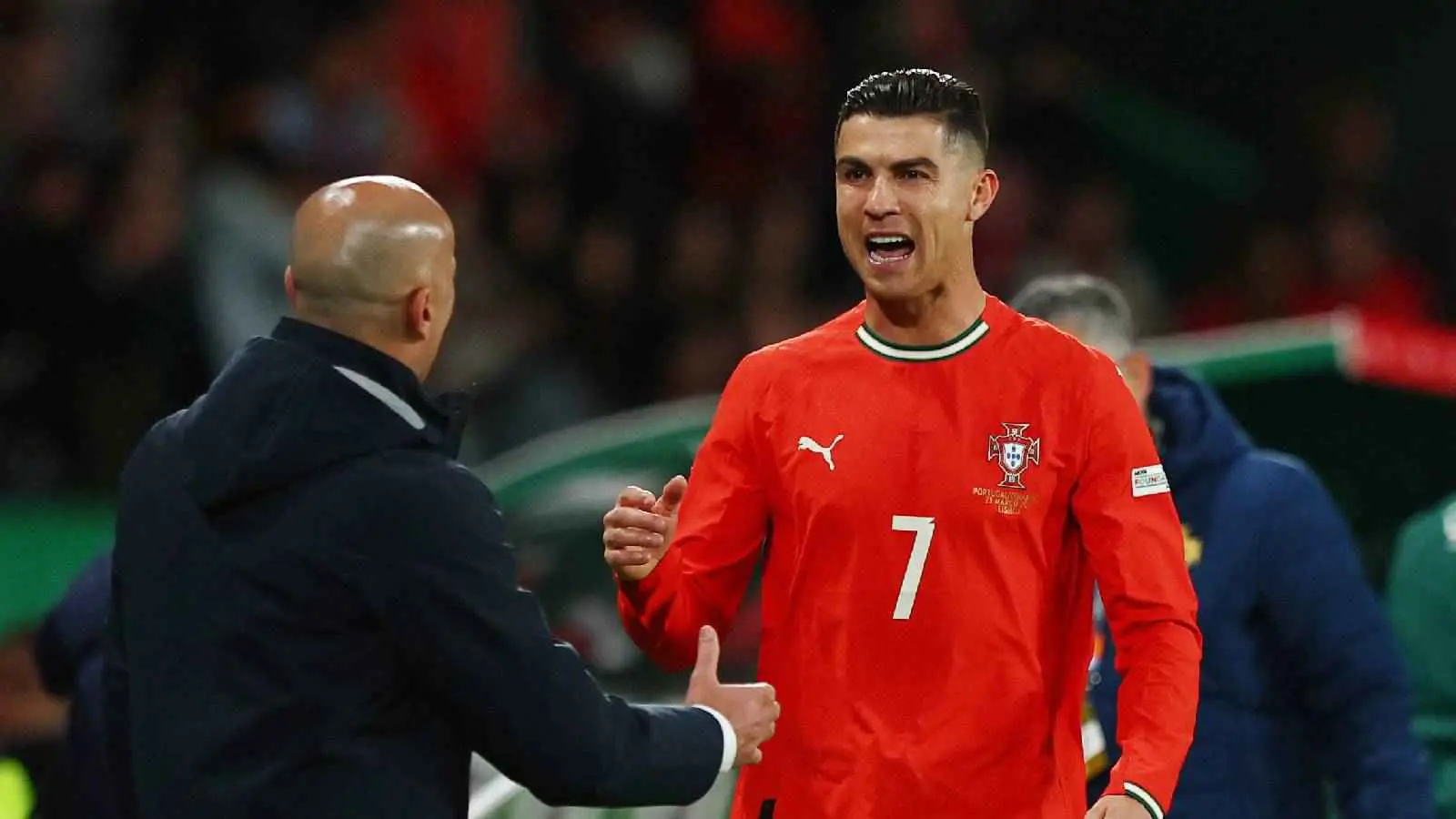 ظهور جورجينا و"قبلة مثيرة".. 3 مشاهد لافتة في ليلة "انتقام رونالدو" (فيديو)