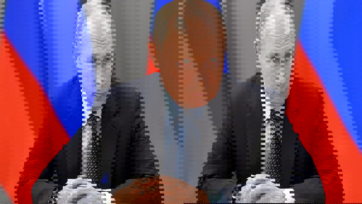 "نيويورك تايمز": بوتين يحاول إعادة الساعة لمرحلة ما قبل انهيار الاتحاد السوفييتي