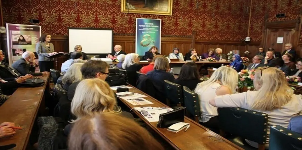 اعتقال 2000 سيدة يوميًا بسبب الحجاب.. البرلمان البريطاني يناقش حرية المرأة في إيران