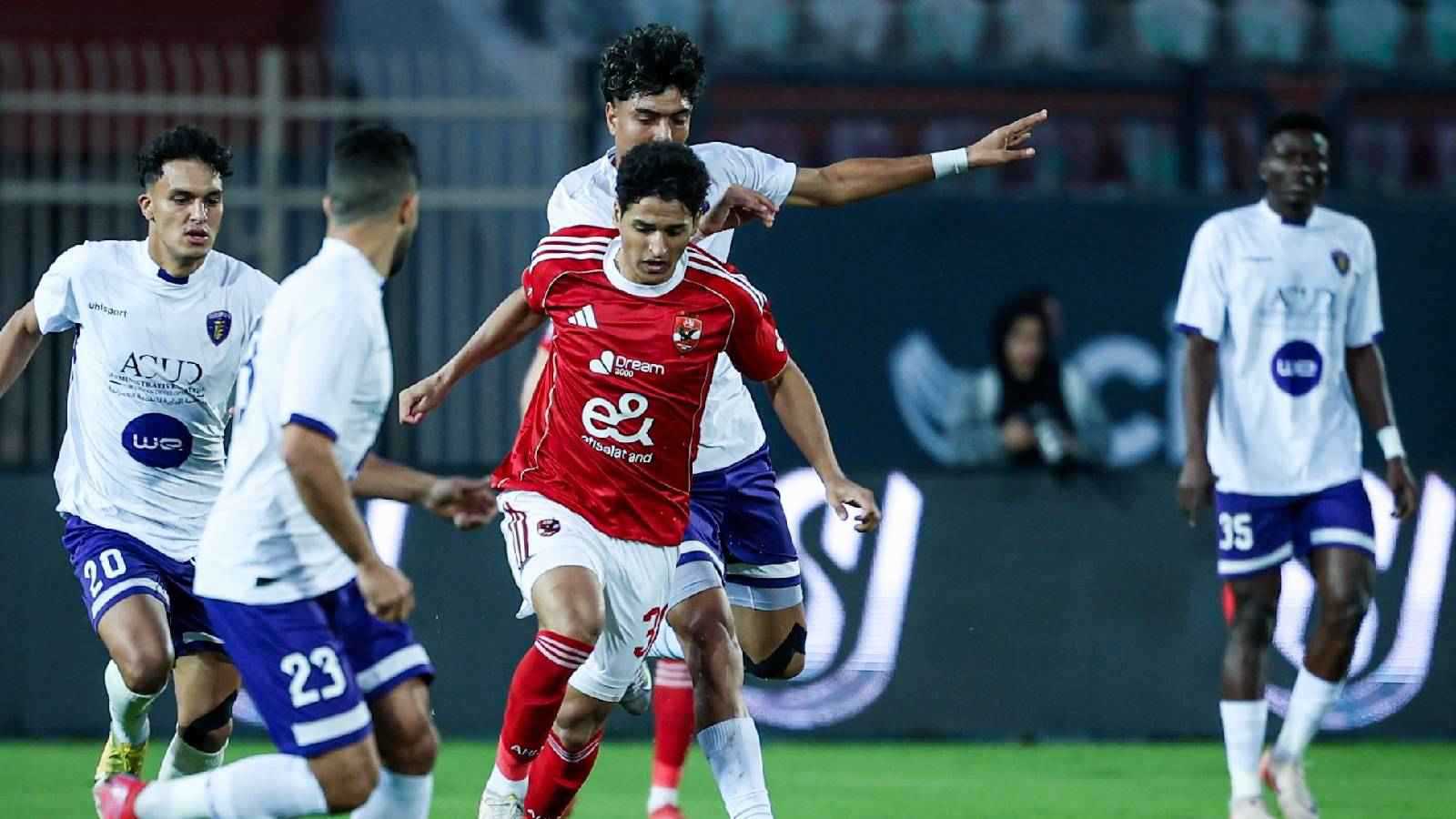 مطالبات برحيلهم.. أسوأ 6 لاعبين في الأهلي المصري أمام وي