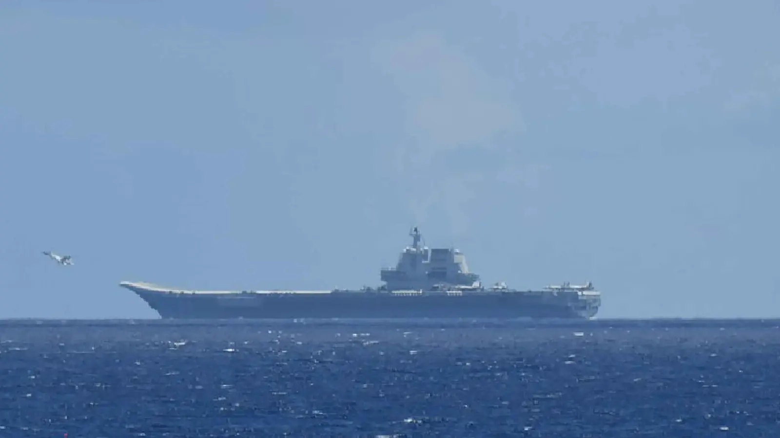 تايبيه تعلن رصد حاملة طائرات صينية في مضيق تايوان