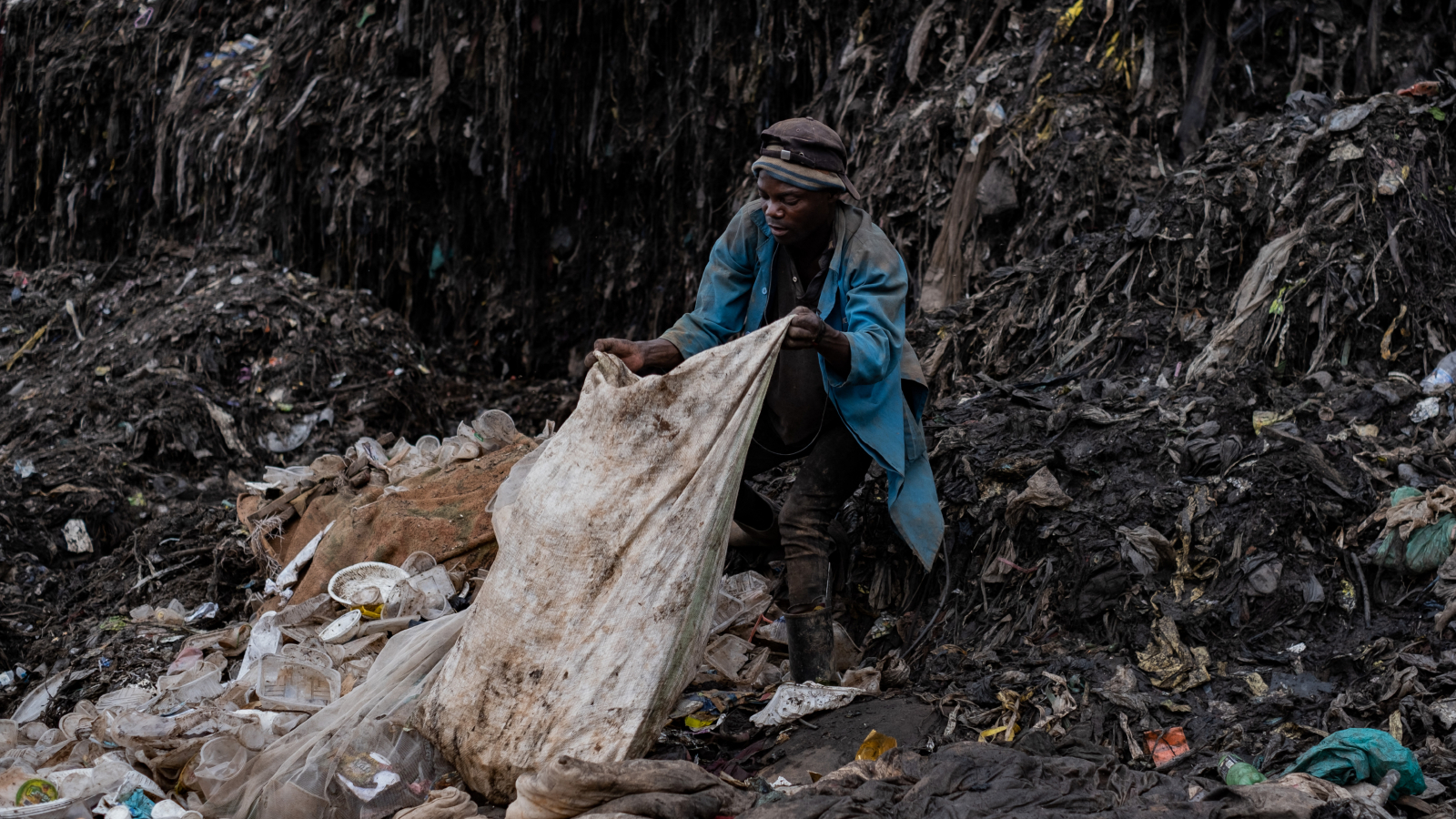 آلاف مكبات النفايات القديمة تضع أوروبا على أعتاب كارثة صحية (فيديو إرم)