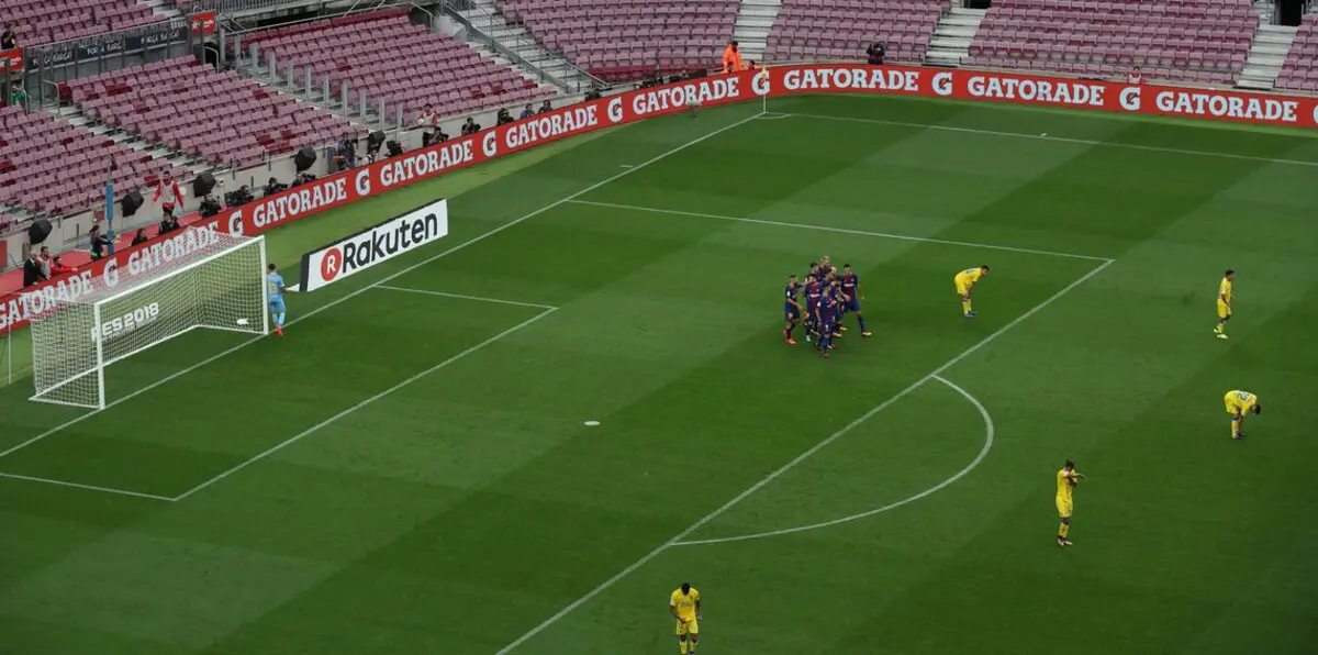 رئيس برشلونة يكشف سبب لعب مباراة لاس بالماس رغم أحداث العنف في كتالونيا