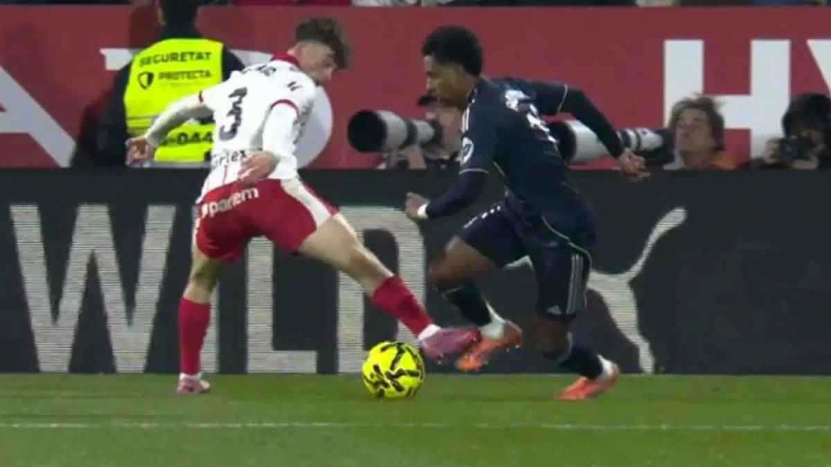 بعد غضب ريال مدريد.. تقييم مفاجئ لحكم مباراة جيرونا