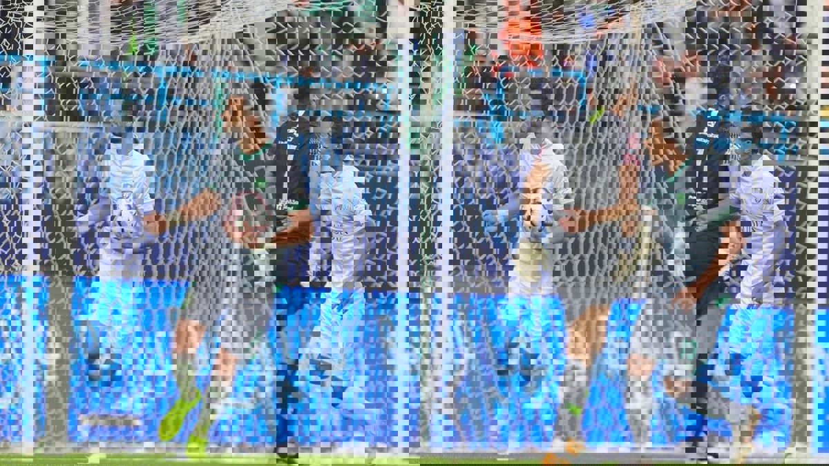 ترتيب هدافي الدوري السعودي بعد هاتريك عمر السومة وثنائية عبدالرزاق حمدالله (صورة)