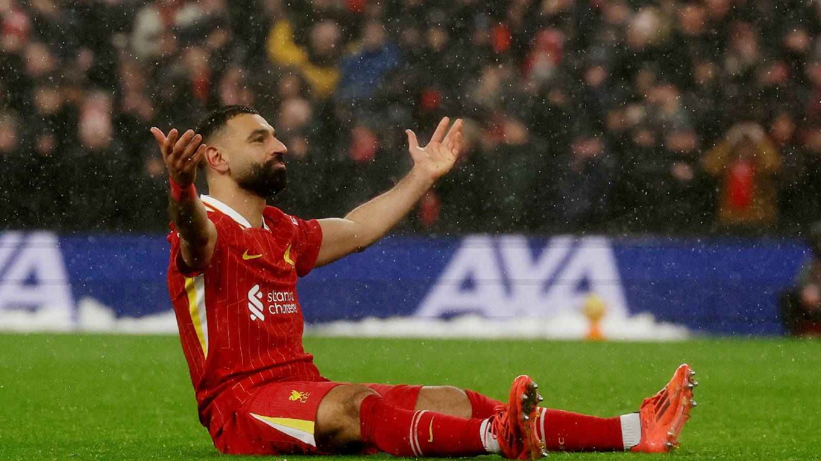 ليس الاتحاد أو الهلال.. أسطورة ليفربول يخطط لخطف محمد صلاح لنادٍ سعودي