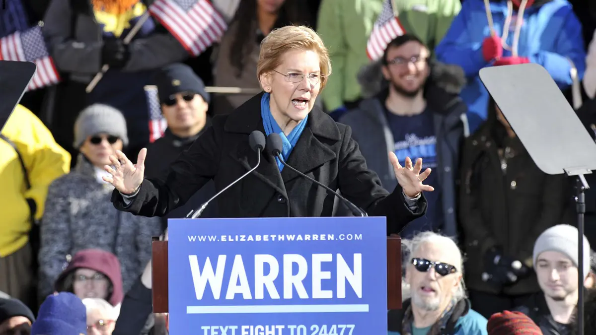 سيناتورة ديمقراطية تدعو لبدء إجراءات عزل ترامب