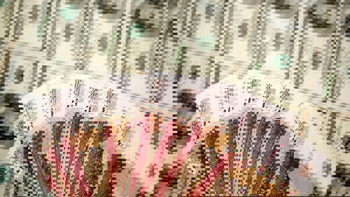 الروبل الروسي يحقق أفضل أداء منذ 7 أعوام