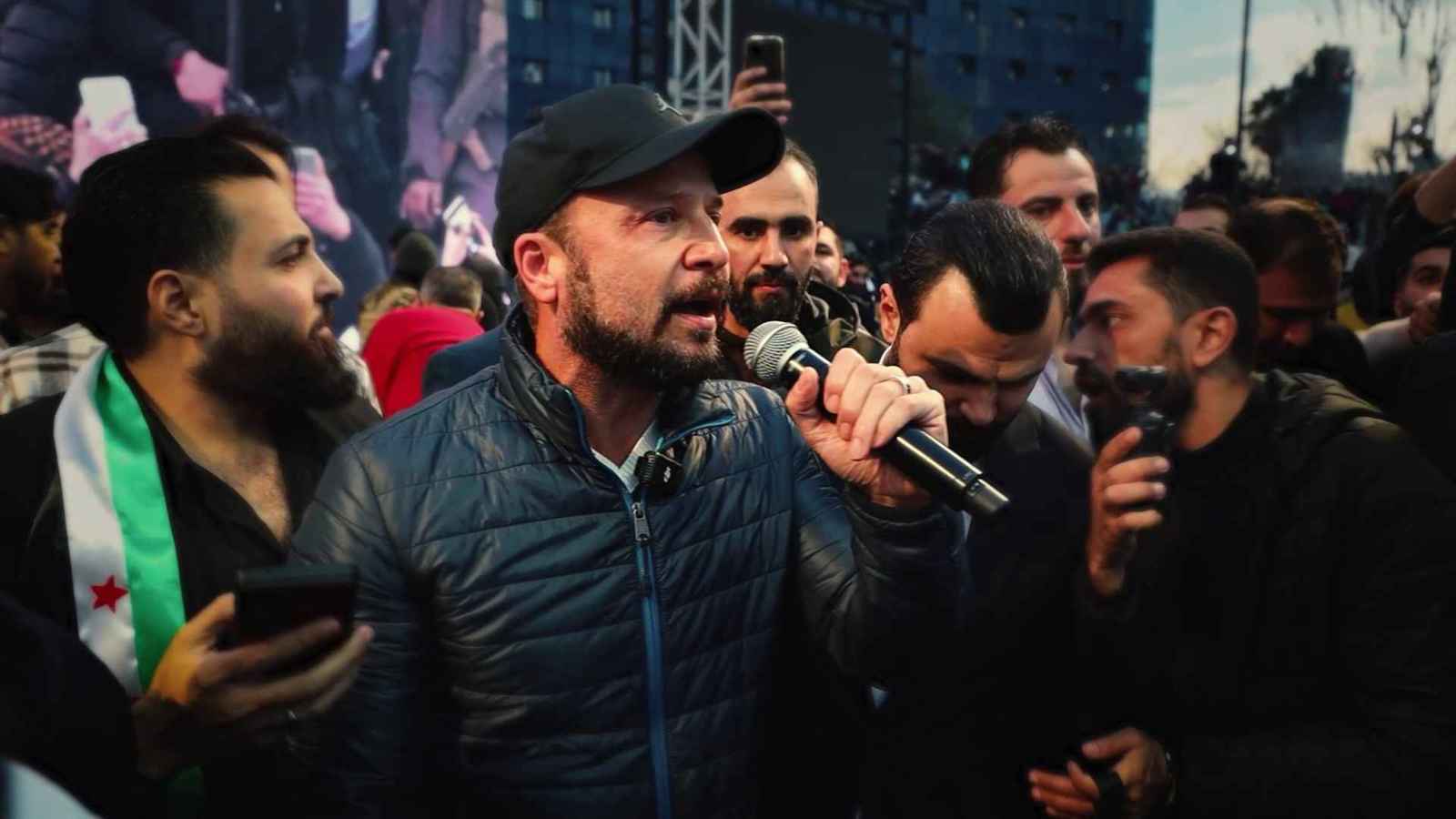 مكسيم خليل لـ"إرم نيوز": استرجعنا الكرامة وهذا موقفي من لقب "الجنرال" (فيديو)