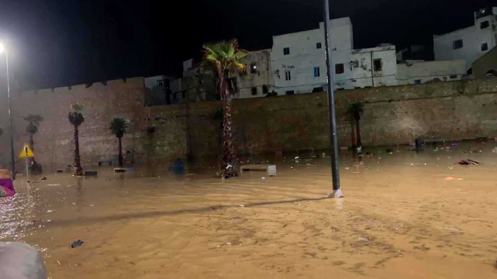 ساعة واحدة قلبت الموازين.. خبير يوضح أسباب فيضانات آسفي المغربية